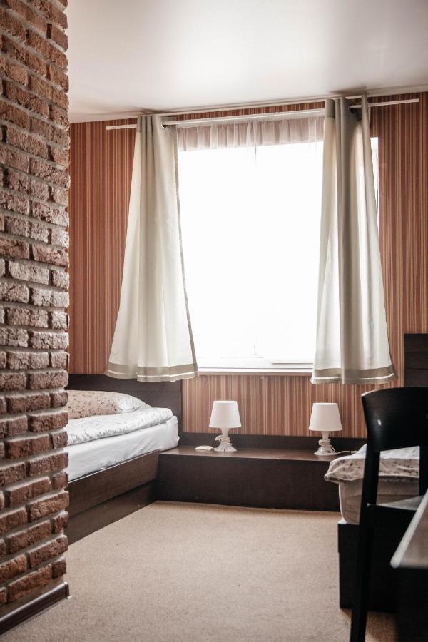 Mini-Hotel La Menska Minsk Buitenkant foto